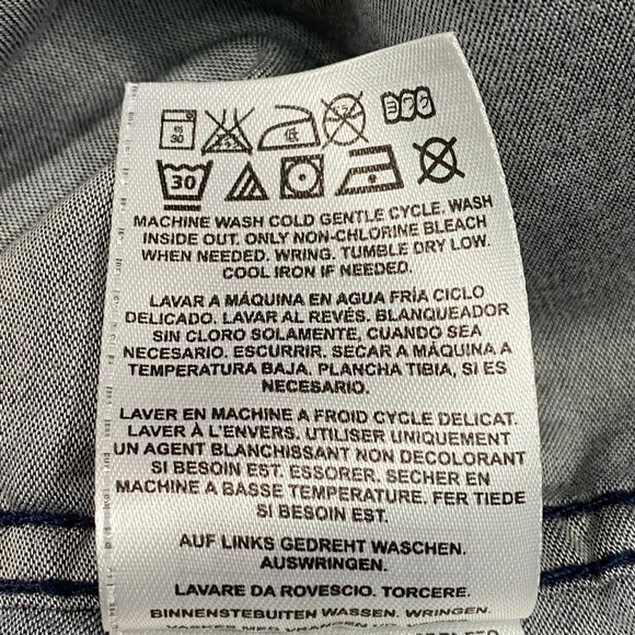 Guess Regular Fit Button Up Logan Shirt NWT - Picture 13 of 13